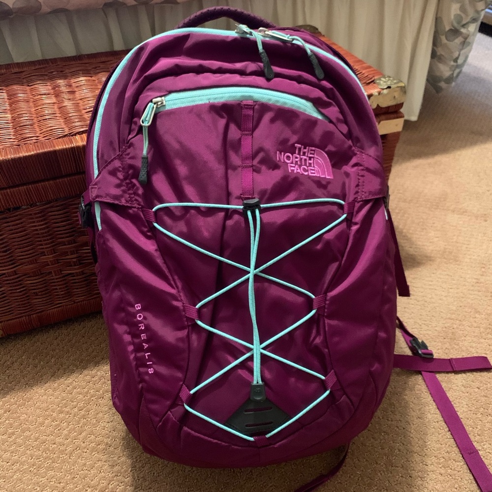 North Face | NWOT Borealis backpack